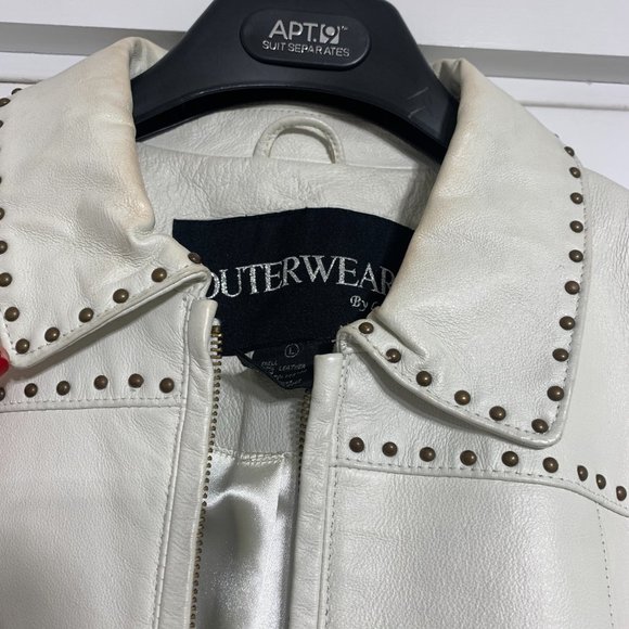 Leather Jacket white with studs, collar size large - Picture 2 of 9